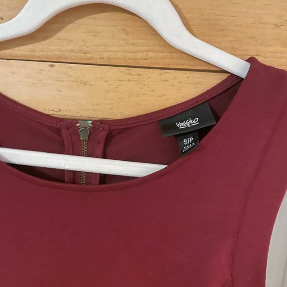 Burgundy Sleeveless Dress- simple yet flattering! - Picture 3 of 3